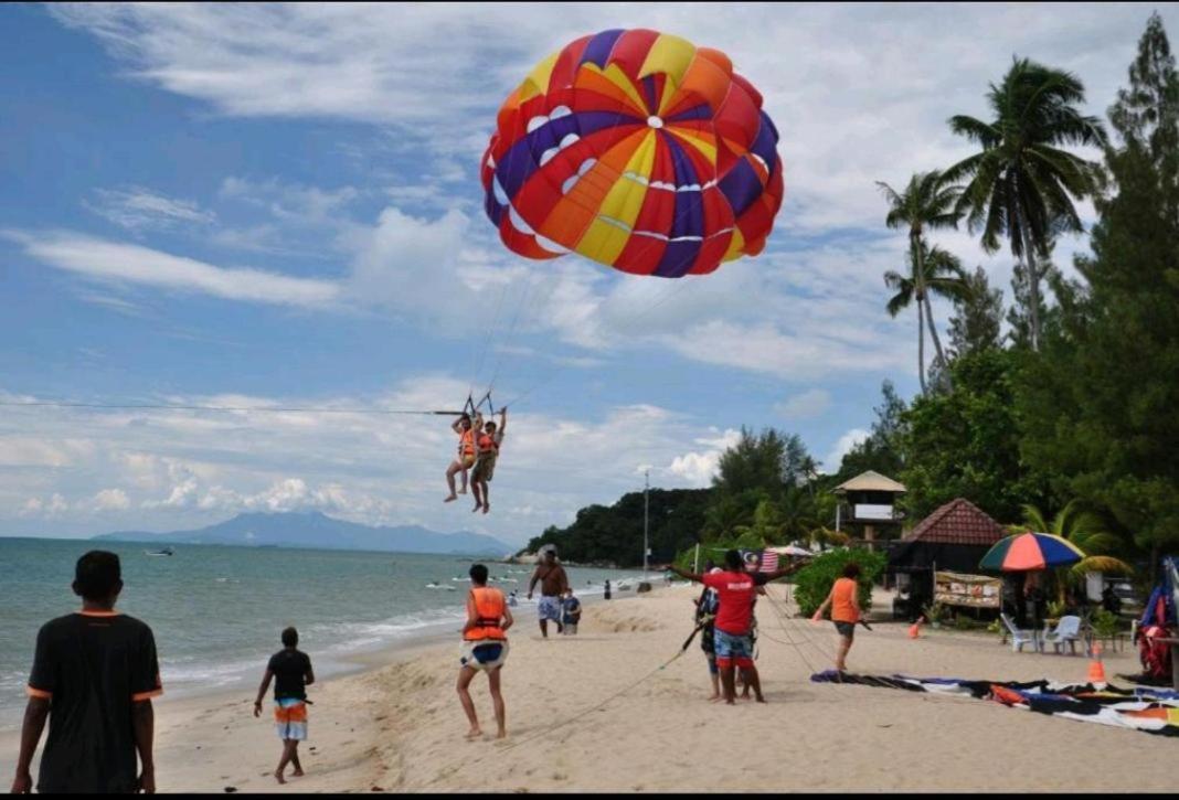 Batu Ferringhi Luxury Seaview Suite - 3Br Bagian luar foto