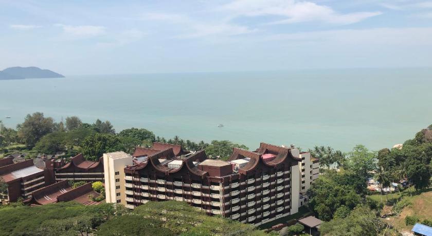 Batu Ferringhi Luxury Seaview Suite - 3Br Bagian luar foto