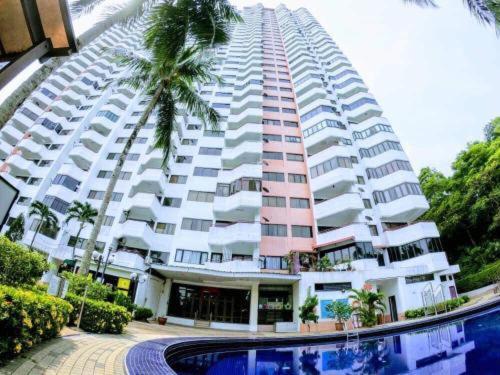Batu Ferringhi Luxury Seaview Suite - 3Br Bagian luar foto